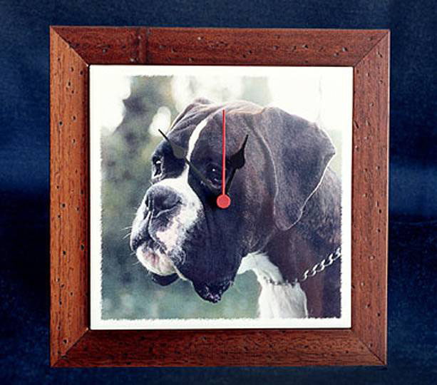 Orologio su mattonella